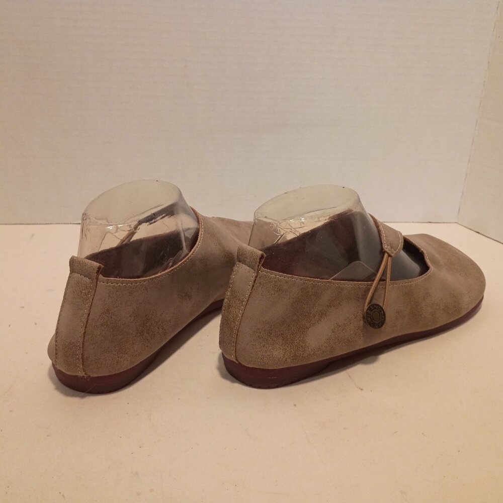 MiniInTheBox Women's Sz 8US/38EU Tan Leather Mary Jane Flats - Picture 7 of 11